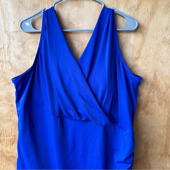 Swimsuits for All Blue V-Neck Ruched Skirted Swimsuit Blue - Picture 2 of 13